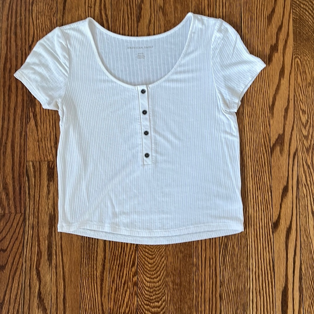 white crop cotton scoop neck